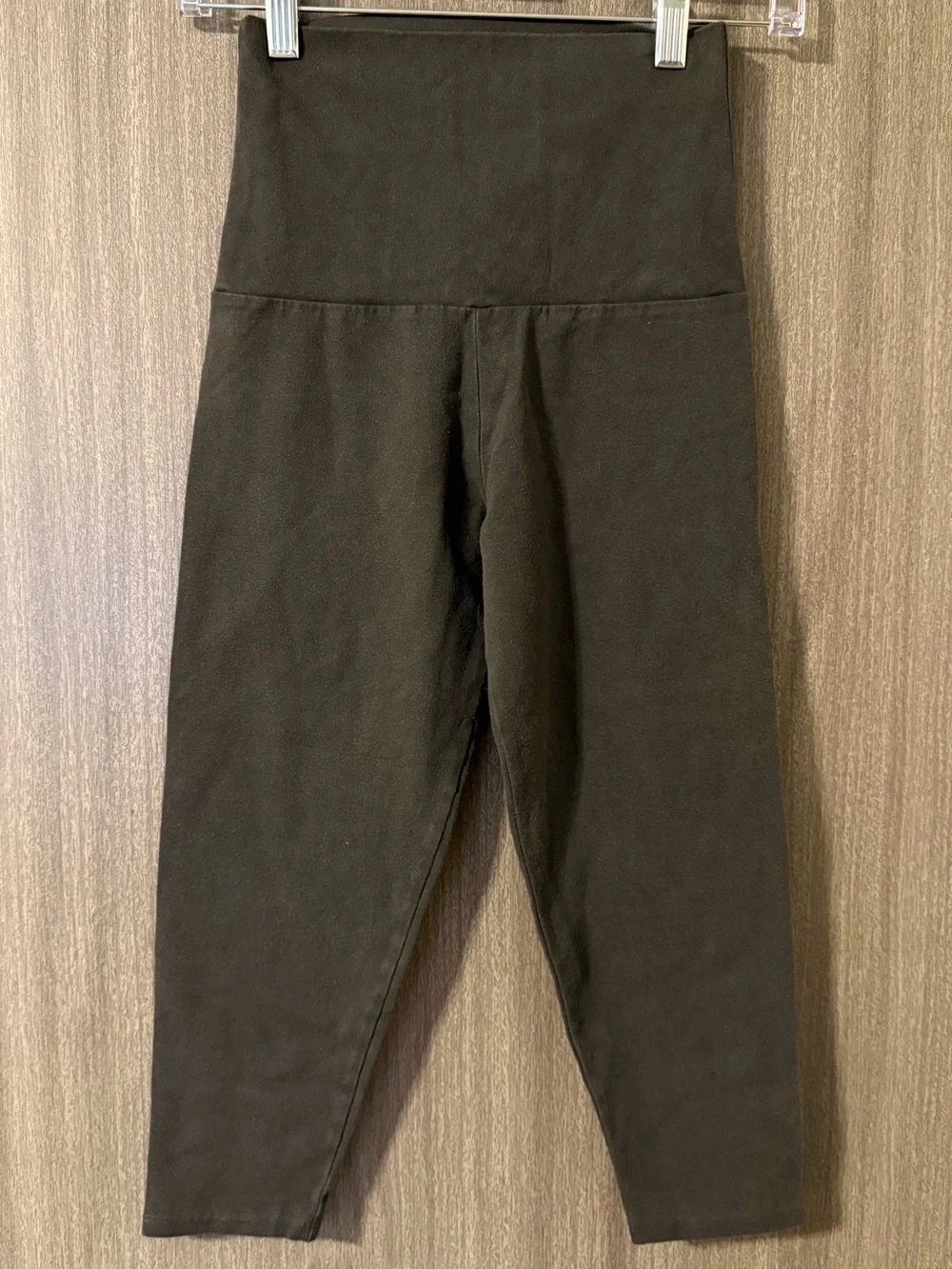 Groceries High-Rise Dark Grey Women's Leggings with Wide Waistband